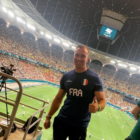 Meet your Posher, Karl - Picture 1 of 1